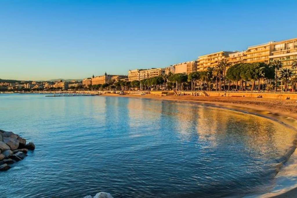 2 Bedrooms Seafront Cannes Luaran gambar